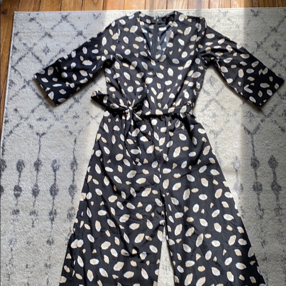 Dotted Black and White Jumper